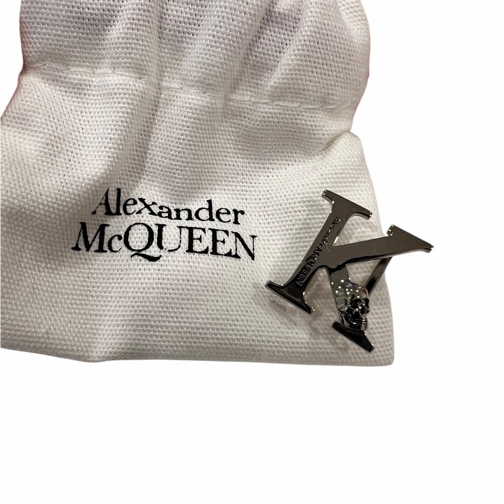 Alexander McQueen Skull Shoe Charm | Silver Metal Lace Accessory "K" with Box